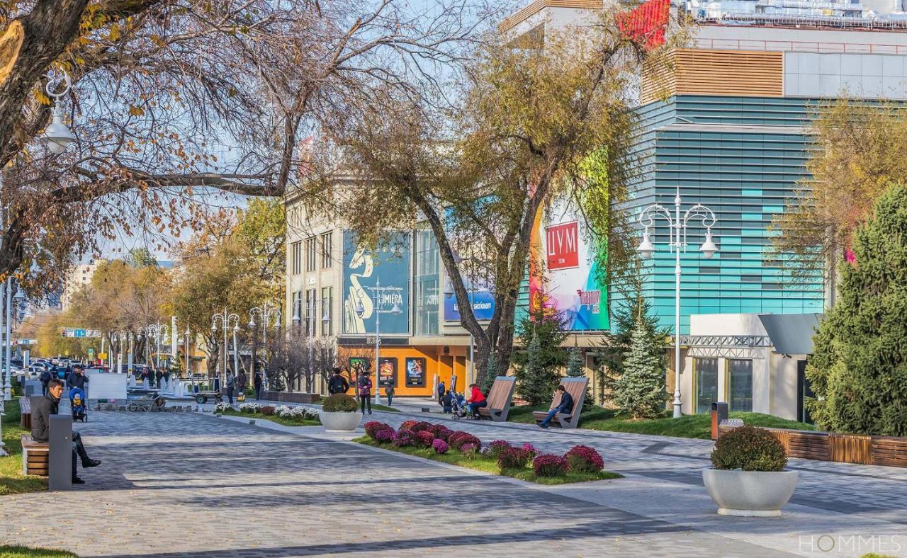 Уютная 2 Ком-Я Квартира В Центре Города, Район "Арбата" Apartamento Almaty Exterior foto