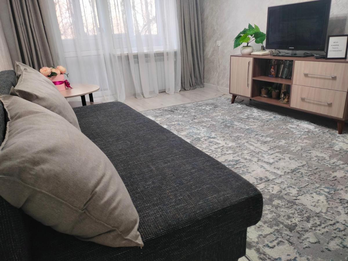 Уютная 2 Ком-Я Квартира В Центре Города, Район "Арбата" Apartamento Almaty Exterior foto