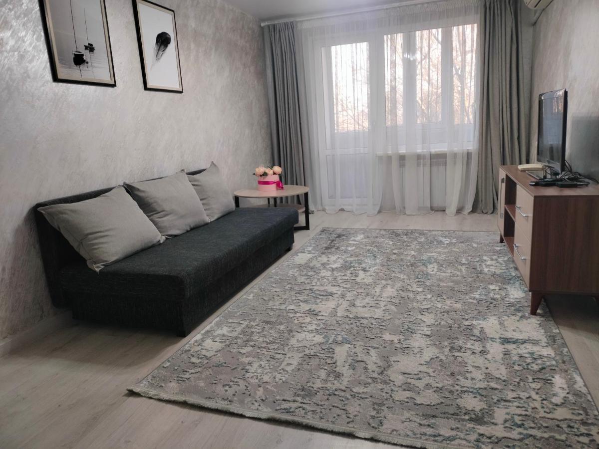 Уютная 2 Ком-Я Квартира В Центре Города, Район "Арбата" Apartamento Almaty Exterior foto